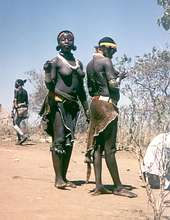 Bashada girl wearing the worworra during an initiation (Epple 1999).